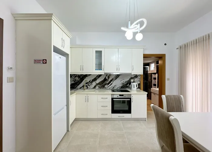 Apartamento Empire 3 *